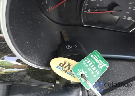 2014 Kia Sorento Lx z USA, uszkodzony, nr VIN 5XYKT3A69EG537746